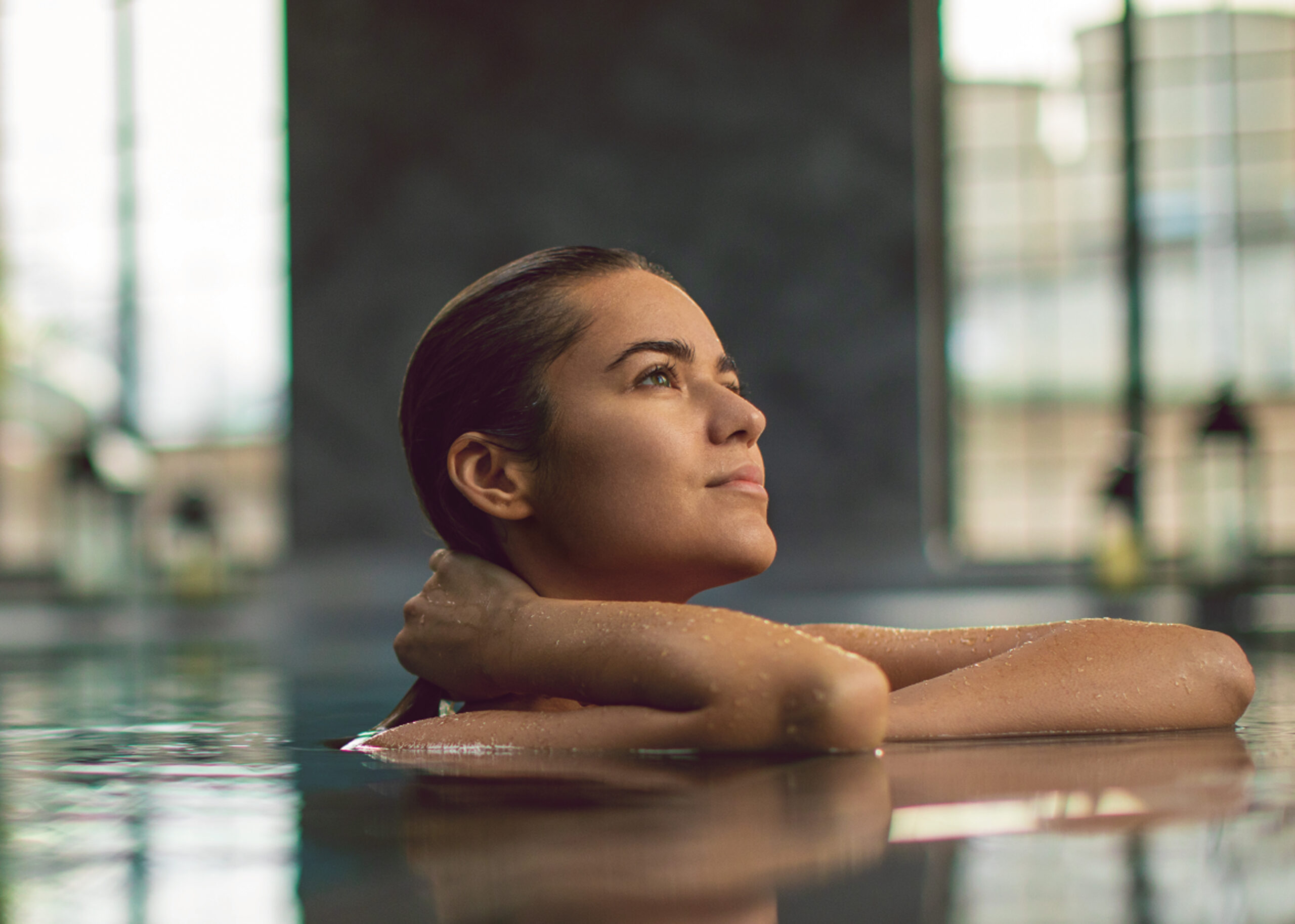 Vrouw geniet van Spa